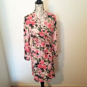 NWT Tahari Womens Robe Pink Floral Size Small